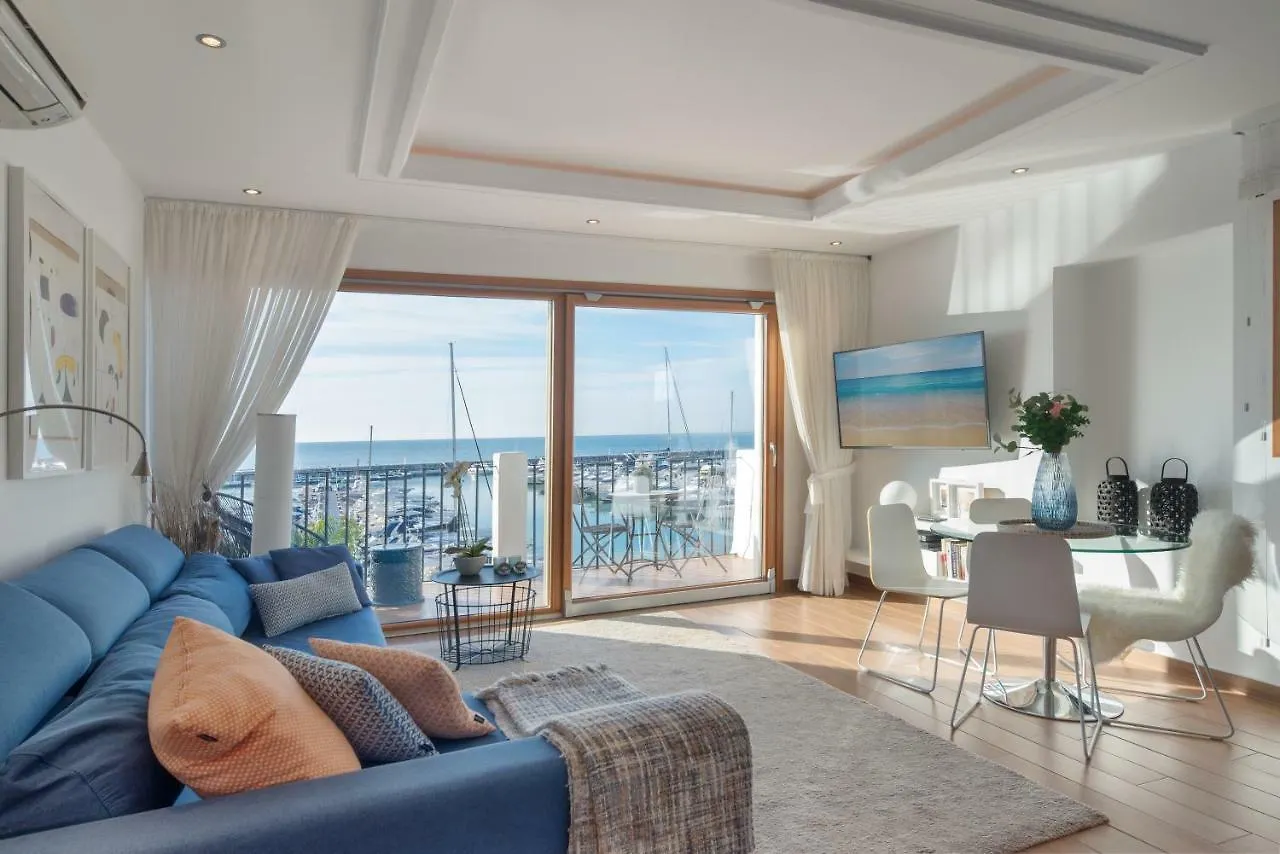 Penthouse In Puerto Banus contacts